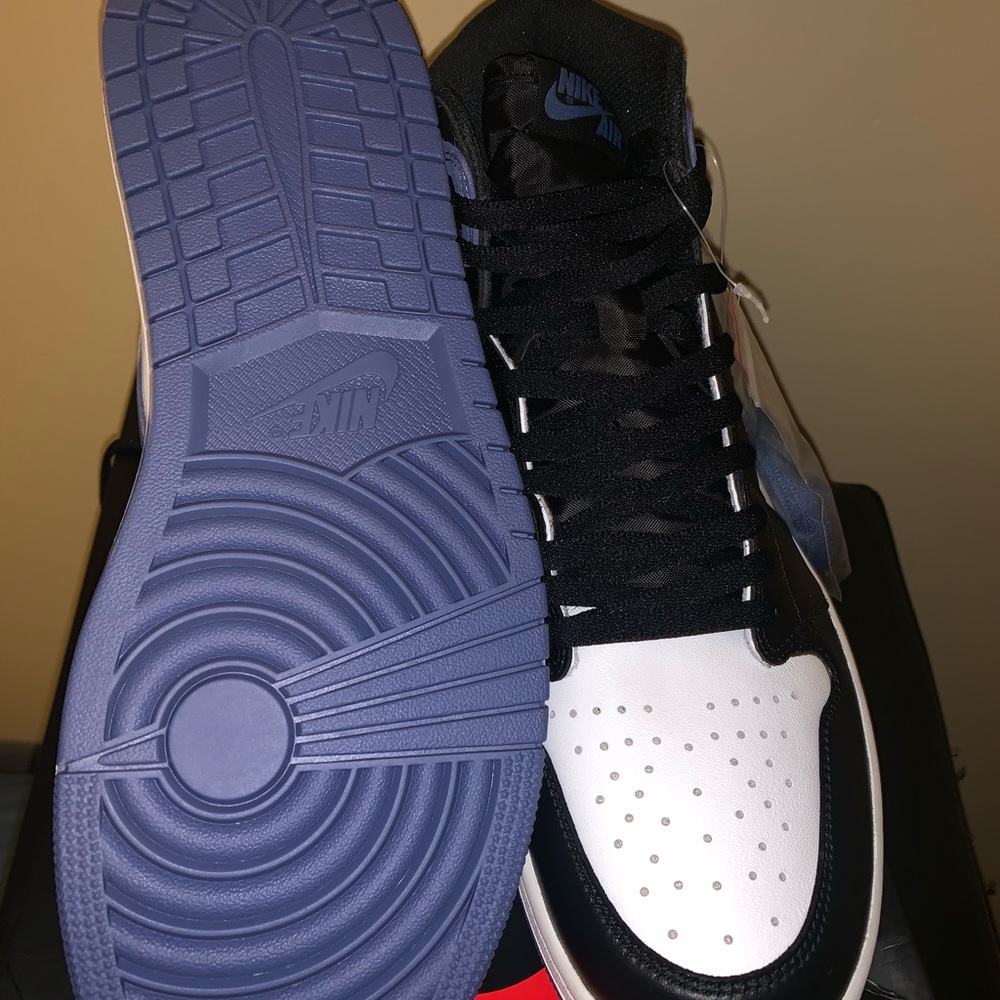 Jordon 1 blue moons DS - Picture 3 of 3